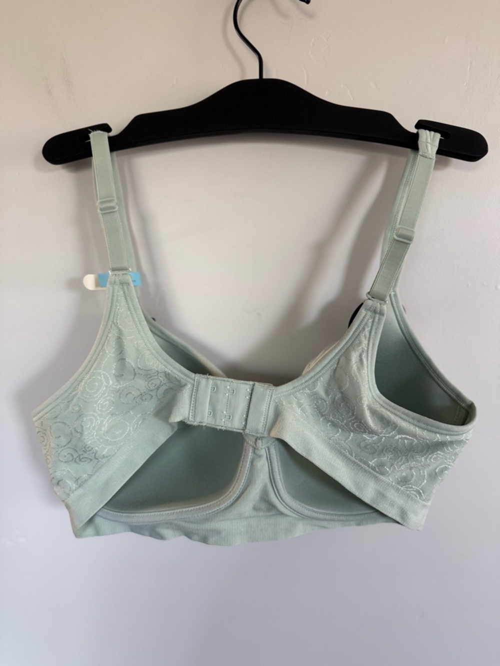 NWT Bali Comfort Bra Size 38C - Picture 5 of 5